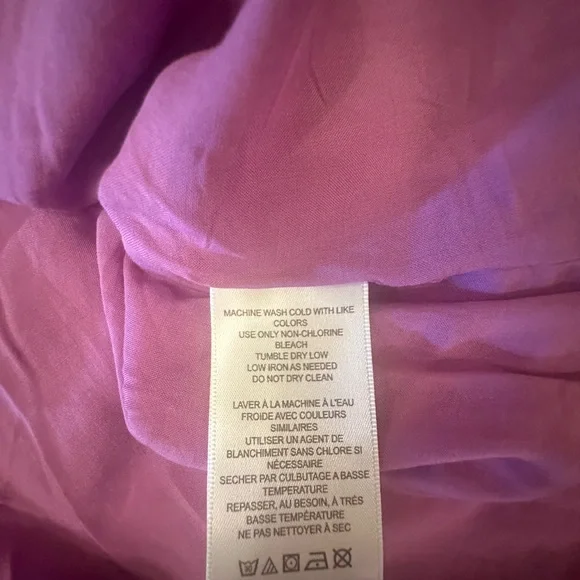 Urban Outfitters Mini Dress Pink Paisley Medium VNeck KeyHole back NWT. Boho - Picture 6 of 11